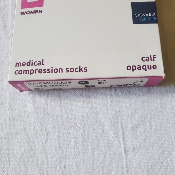 Dynaven Women Black Medical Compression 15-20 mmHg Sz. ML Stockings - Picture 4 of 7